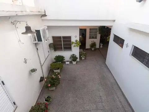 Depto Tipo Casa en Venta 50 años