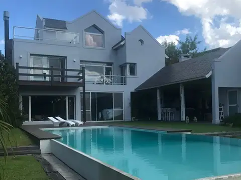 Casa en Venta en Los Castores 4 dormitorios, Nordelta 100