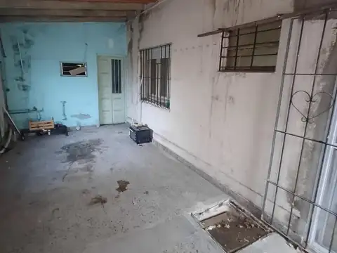 Casa 4 ambientes con 1 baño