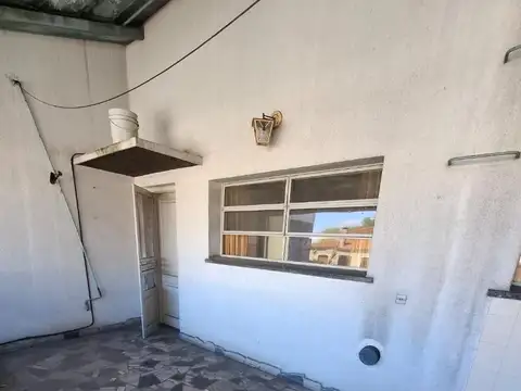 Local en Venta en Munro, USD 370.000