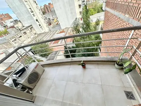 Departamento dos ambientes sin cochera.