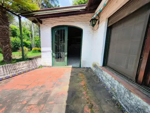 Avenida Brigadier General Juan Manuel de Rosas 22900