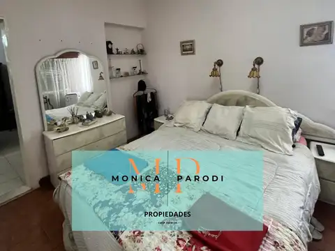 Casa 5 ambientes con 2 baños