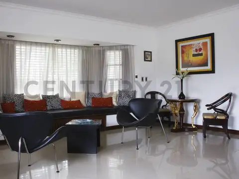Oficina en Venta con 2 cocheras