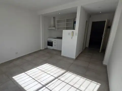 Hilario Ascasubi 7500, Piso 1
