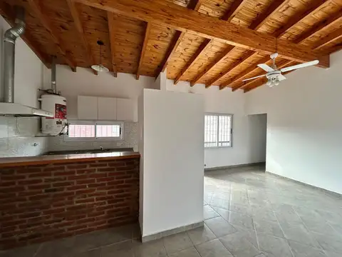 Departamento en Alquiler con 1 cocheras