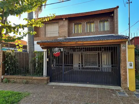 CASA CON TODAS LAS COMODIDADES EN GUADALUPE A MTS DE GENERAL