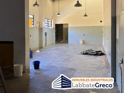 Galpon en Alquiler 11  mts Frente