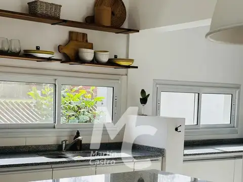 Casa en Venta en Pilar Del Este, USD 179.000
