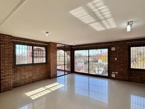 Departamento en Venta de 7 ambientes