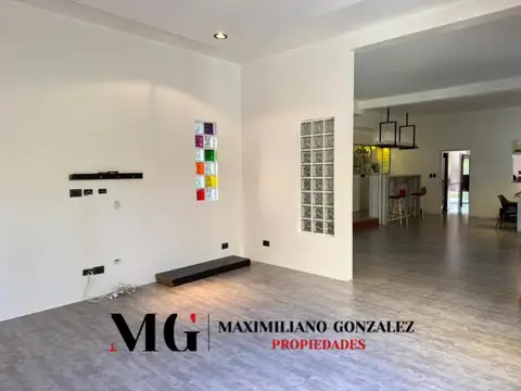 Casa 6 ambientes con 3 baños