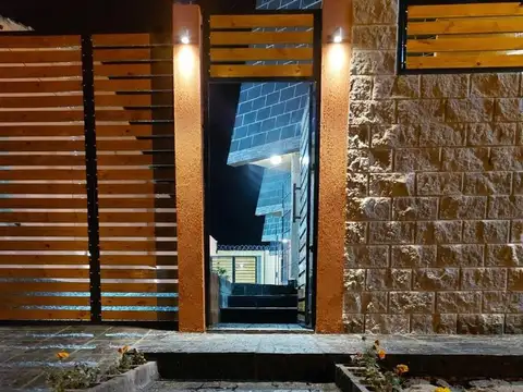 COMPLEJO DE 4 DUPLEX A 100 MTS DE LA PLAYA