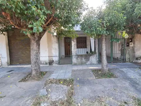 VENTA CASA DE TRES AMBIENTES EN QUILMES