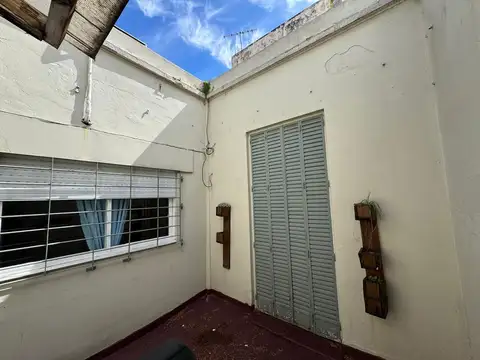 Depto Tipo Casa en Alquiler 60 años
