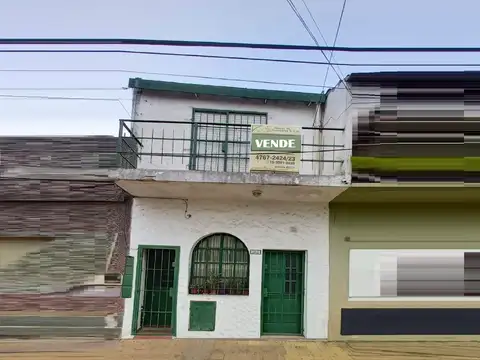   Casa Multifamiliar 4 Ambientes con Balcón – Villa Ballester
