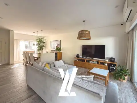 Casa 7 ambientes con 4 baños