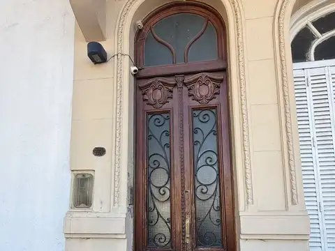 Depto Tipo Casa en Venta de 5 ambientes