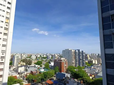 VENTA DEPTO 4 AMB MATHEU C/BALCON PARQUE PATRICIOS