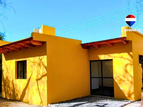 CASA VENTA A ESTRENAR CAFAYATE POSIBILIDAD PERMUTA