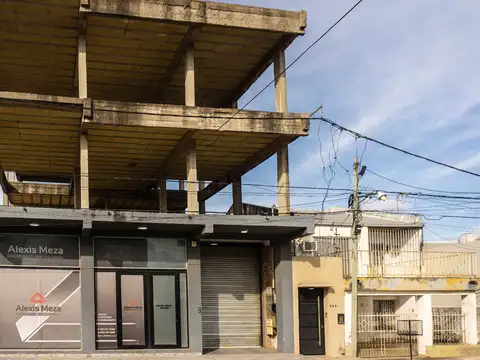 Venta | Importante Inmueble :Oficinas, Residencia y Proyecto en Altura