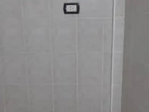 Local en Alquiler en Jose Marmol, $ 400.000