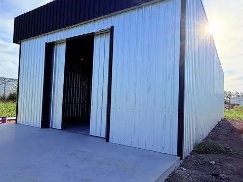 Galpon en Venta 30  mts Fondo