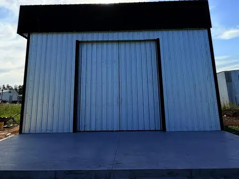 Galpon en Venta 10  mts Frente