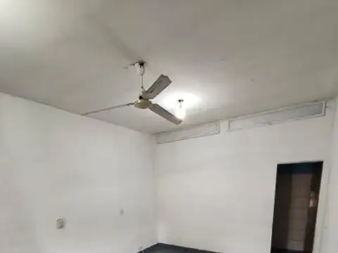 Local en Alquiler en Barrio Rivadavia, $ 390.000