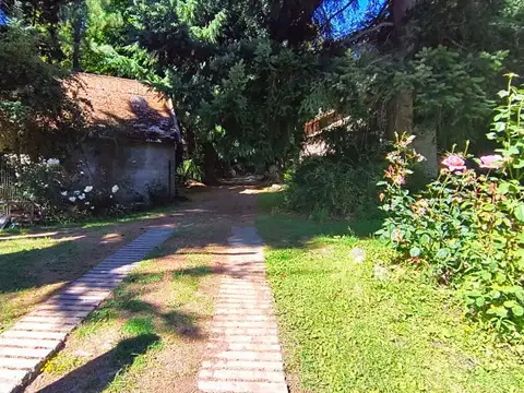 (081 A) Casas en alquiler en Viilla Turismo, El Bolsón.