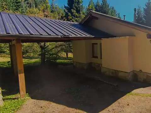 (081 A) Casas en alquiler en Viilla Turismo, El Bolsón.