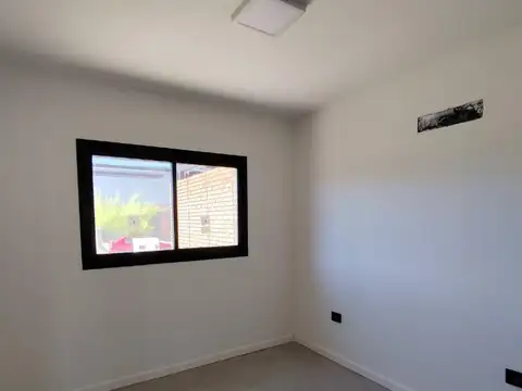 Depto Tipo Casa en Alquiler de 3 ambientes