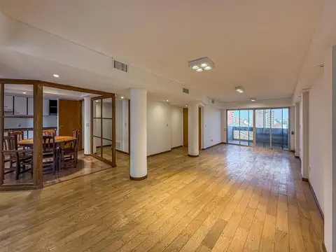 Departamento piso exclusivo de 4 dormitorios, 4 baños y 2 cocheras