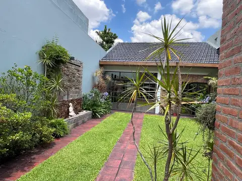 Santiago Plau al 1600, Lanus Oeste, G.b.a. Zona Sur