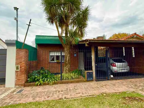 CASA 4 AMBIENTES EN VENTA ADROGUE