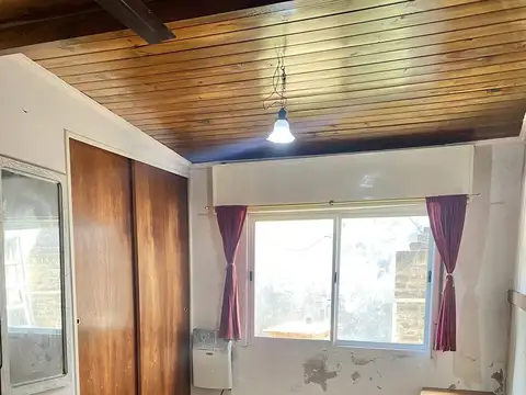 Casa 4 ambientes con 1 baño