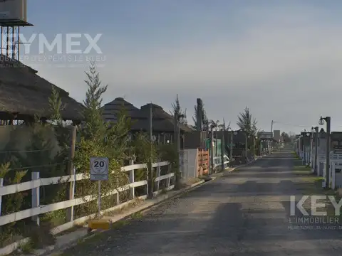 Casa 2 ambientes con 1 baño