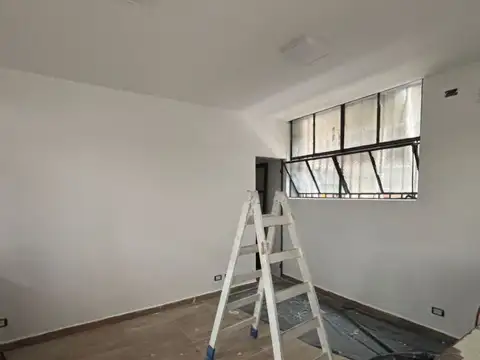 DEPÓSITO EN VENTA DE 300m2 EN GRAL. SAN MARTÍN