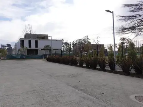 Venta de Lote  de 670 m2 en el Exclusivo Barrio la Clementina , SAN ISIDRO