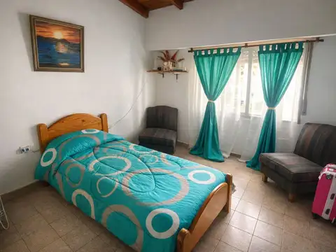 VENTA CASA 3 AMBIENTES C/COCHERA + DEPARTAMENTO