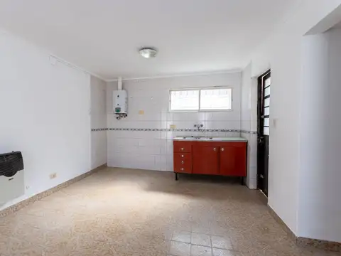 Depto Tipo Casa 3 ambientes con 1 baño