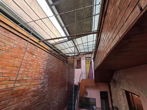 Depto Tipo Casa en Venta con 1 cocheras