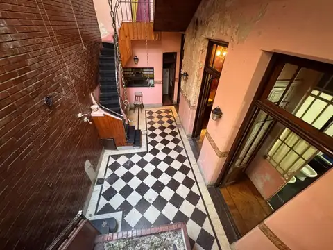 Depto Tipo Casa en Venta de 5 dormitorios