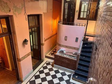 Depto Tipo Casa 7 ambientes con 2 baños