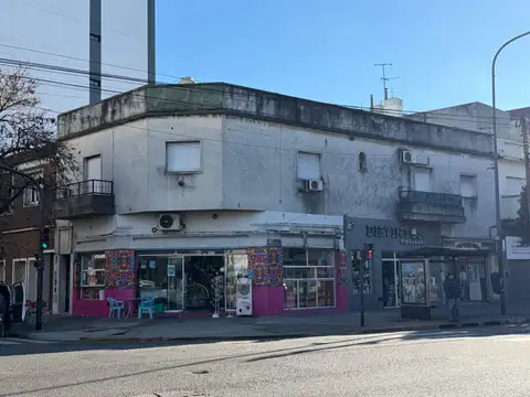 Depto Tipo Casa en Venta de 4 ambientes