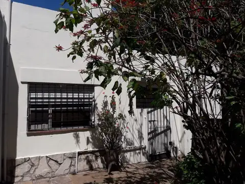 APTA CREDITO VENTA DE CASA 4 AMB. OPORTUNIDAD APTO CREDITO  