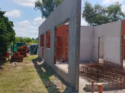 Casa 4 ambientes con 3 baños