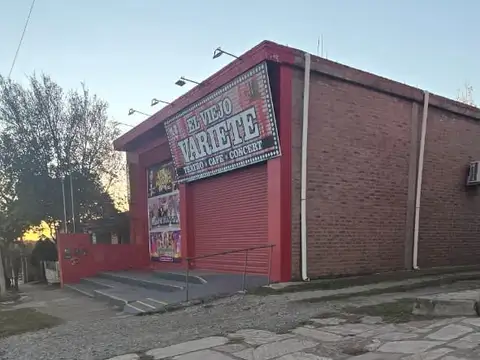 Los almendros 400