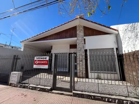 Casa en venta Barrio Sarmiento