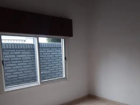 Casa en Alquiler en Ituzaingo, $ 600.000