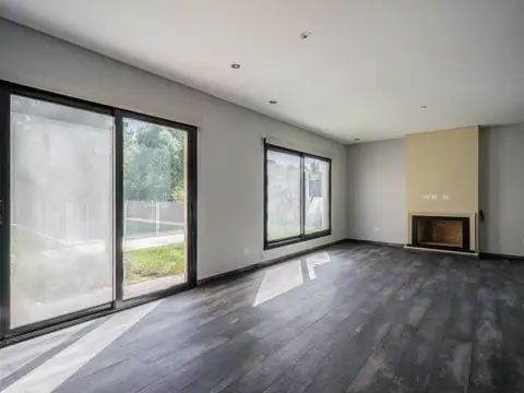 Casa en Venta en Fincas de Iraola I, USD 449.000